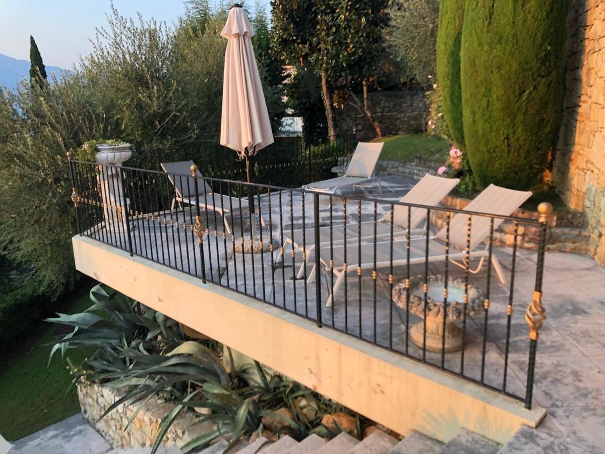 Appartamento La Perla Torri Del Benaco Bagian luar foto