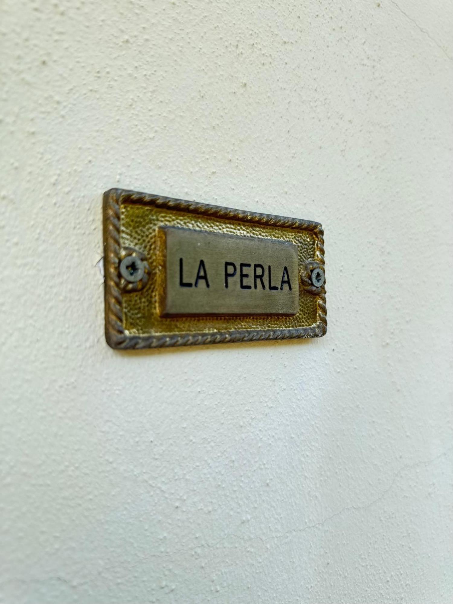 Appartamento La Perla Torri Del Benaco Bagian luar foto