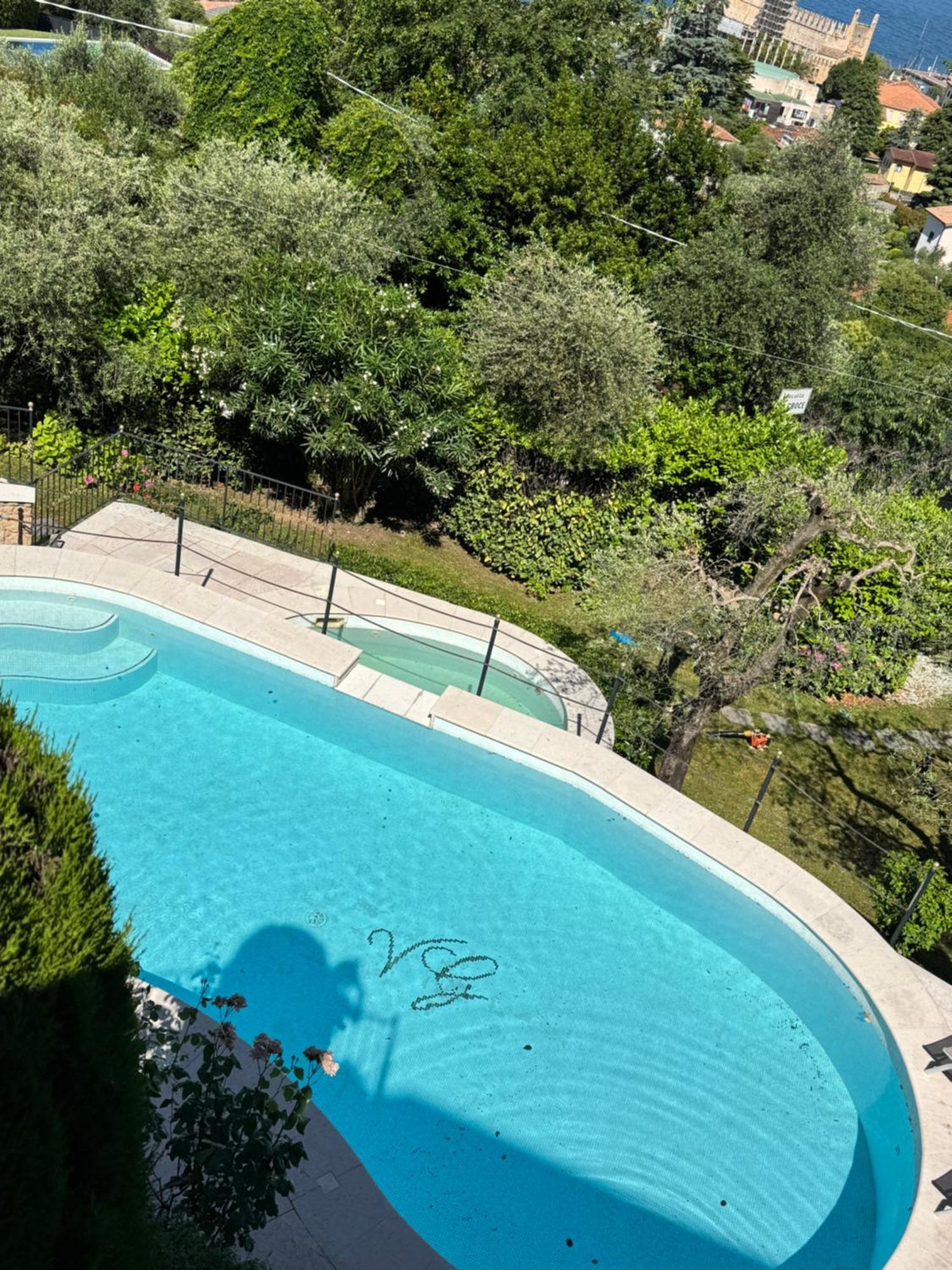 Appartamento La Perla Torri Del Benaco Bagian luar foto